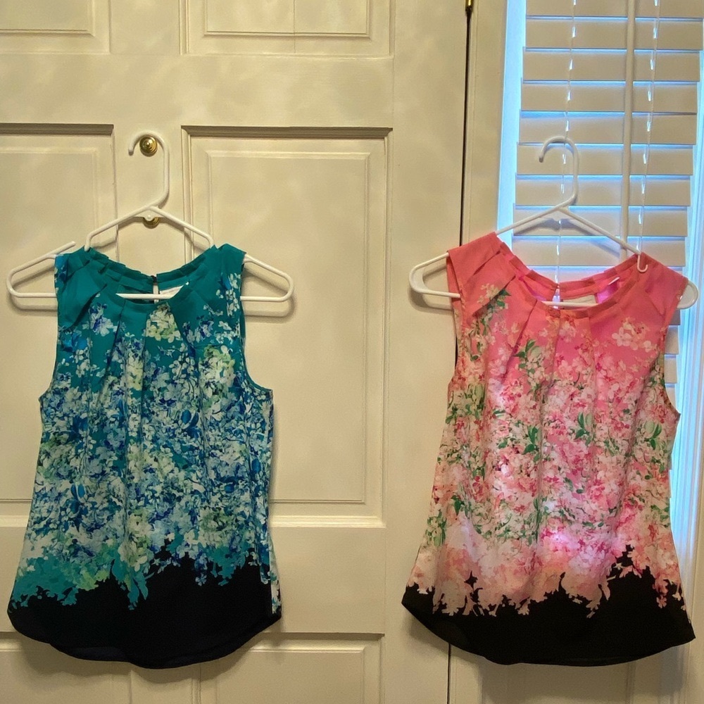 2 Ladies’ NY & Co. Floral 🌸 Blouses - Size XS